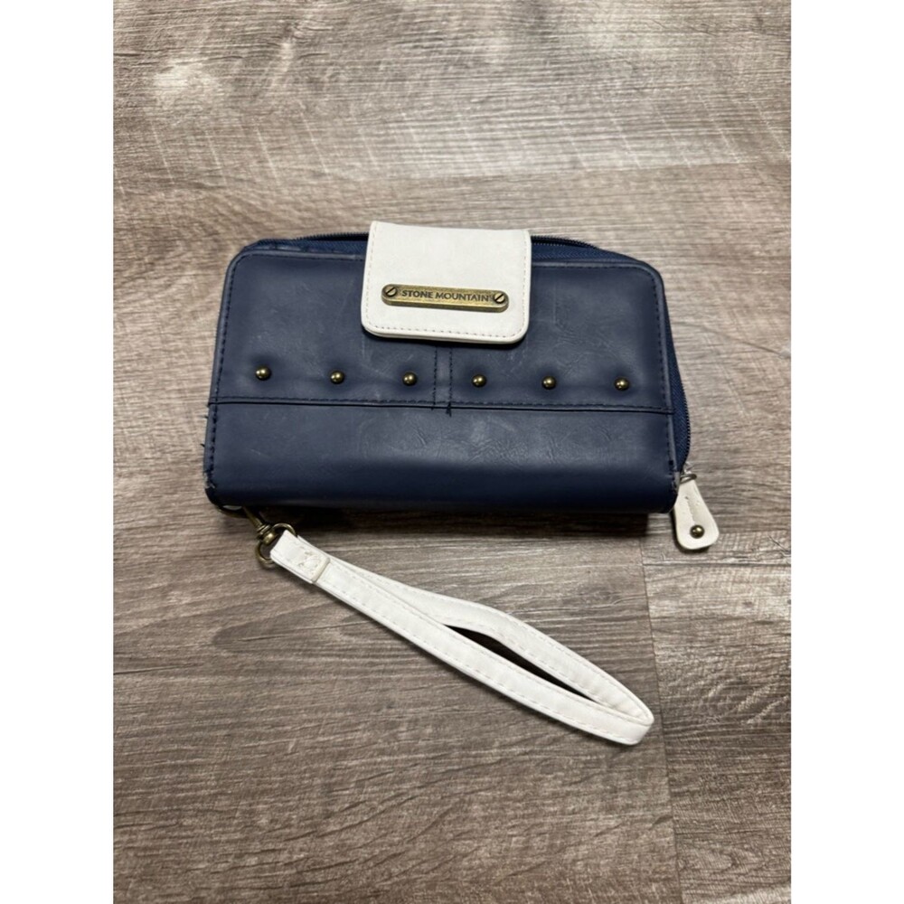 Stone Mountain Accessories Navy and White Studded Wristlet